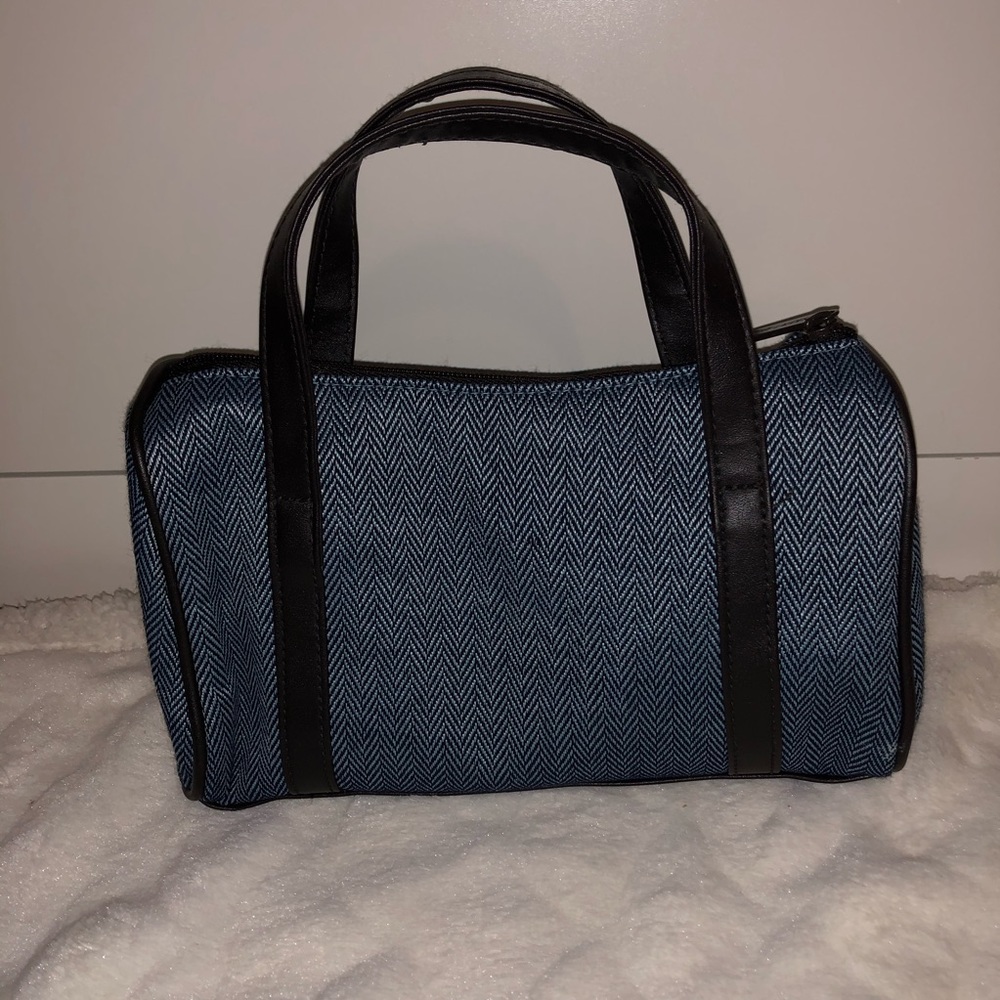 Makeup bag